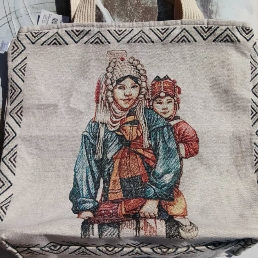 Vintage tote handbag, by Sam Well